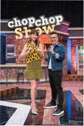第三课示意图：沿踢脚板走线并固定线卡